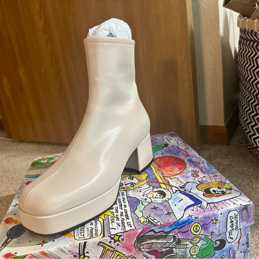 Jeffrey Campbell | Capacity Platform Bootie in Cream, size 8.5